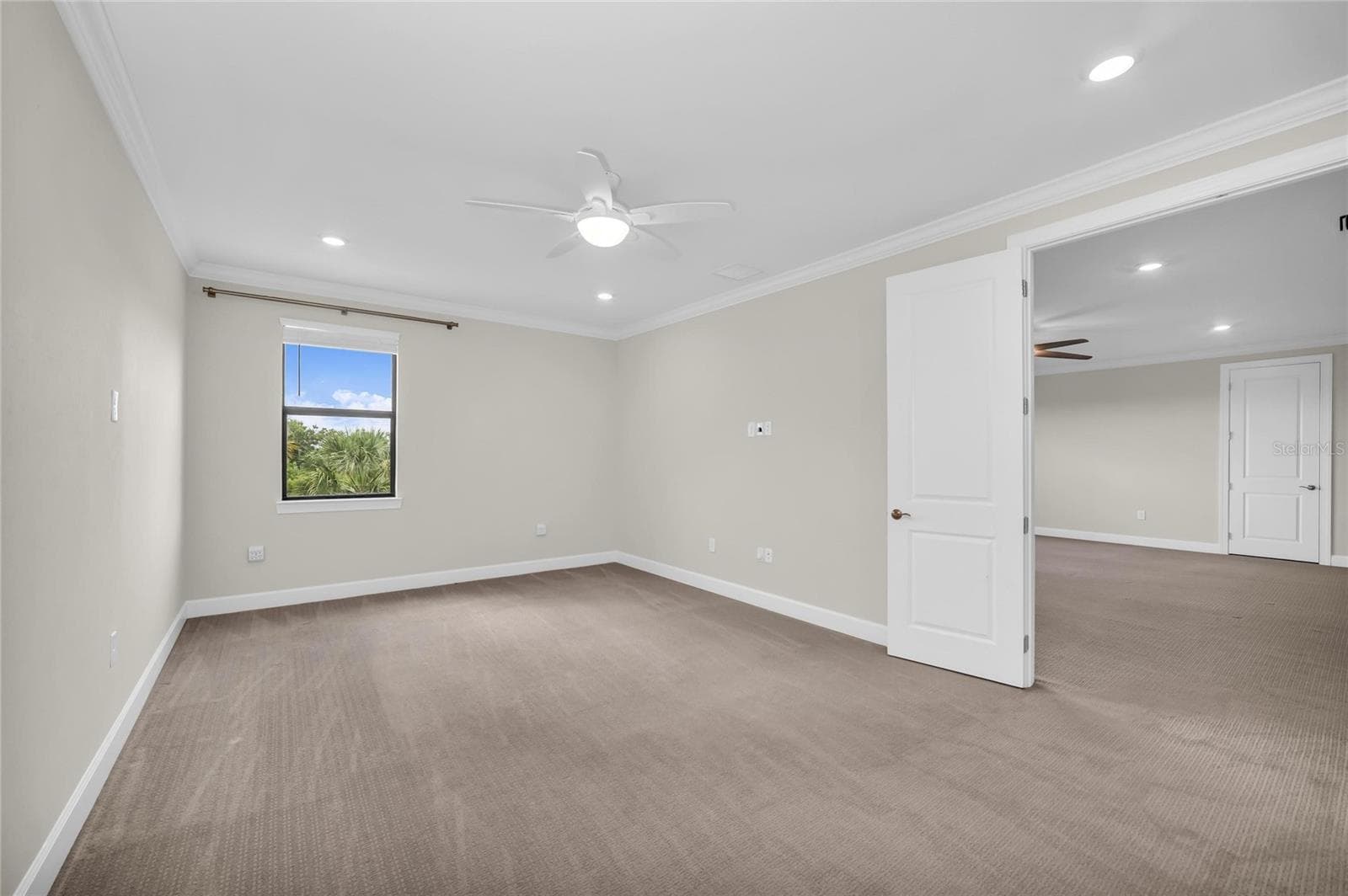 Flex room that can serve as a game room, theater, playroom or craft space. - 16438 SLATE PL, LAKEWOOD RANCH