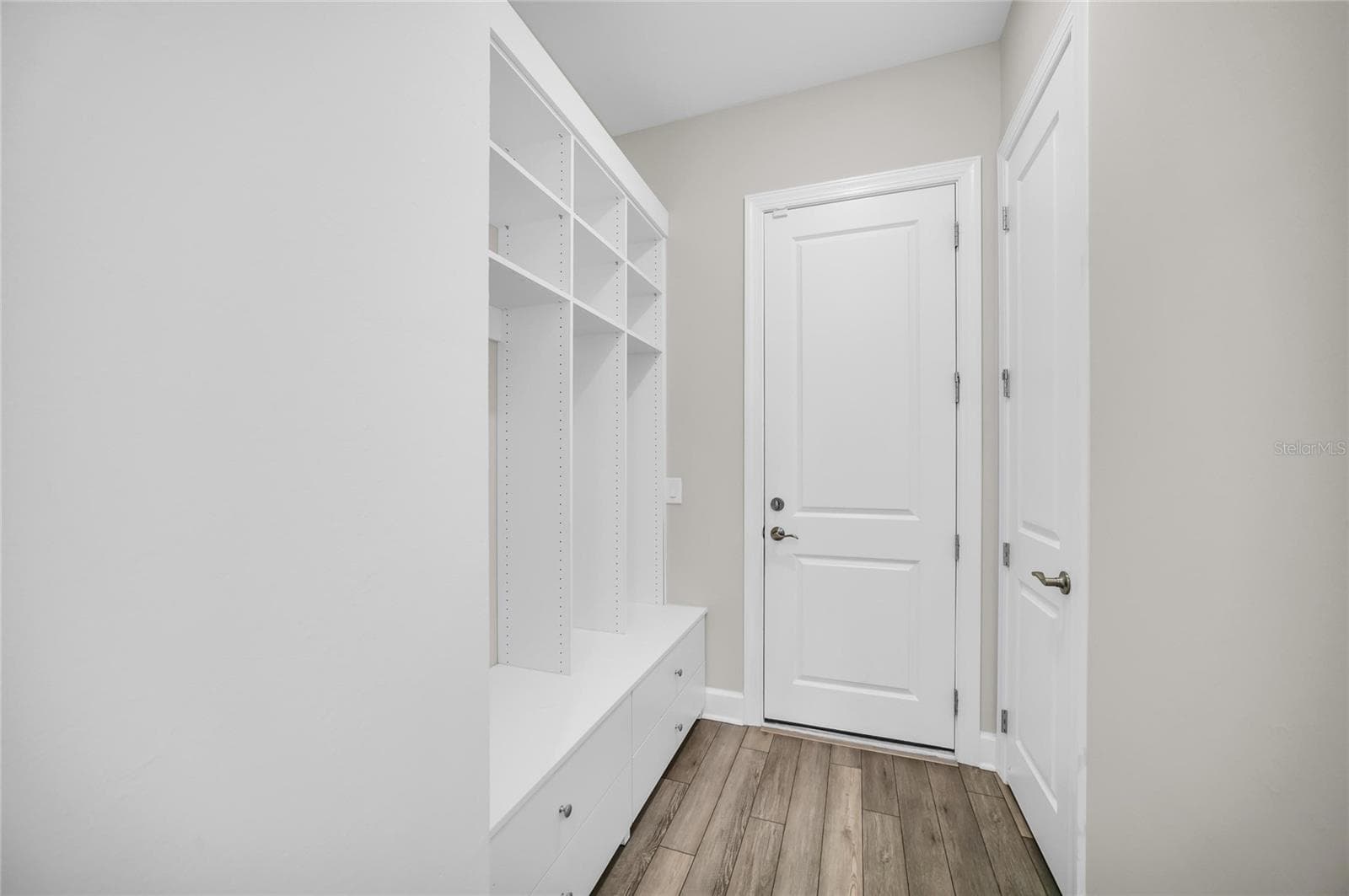 Built in Drop-zone in hallway to garage - 16438 SLATE PL, LAKEWOOD RANCH