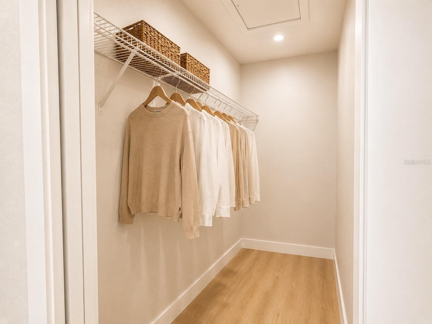 Walk in closet AI Gen - 5808 N 16TH ST, TAMPA
