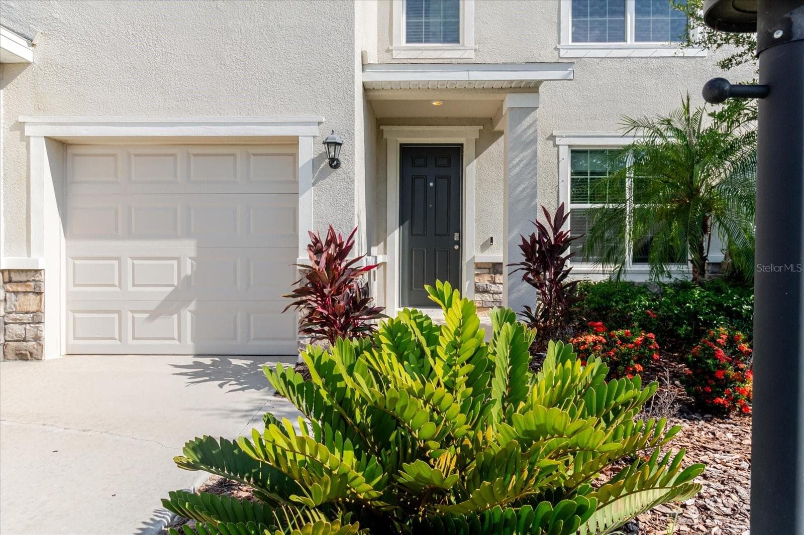 Single Family Residence at 16725 BARNWOOD PL, BRADENTON, photo 4 of 74