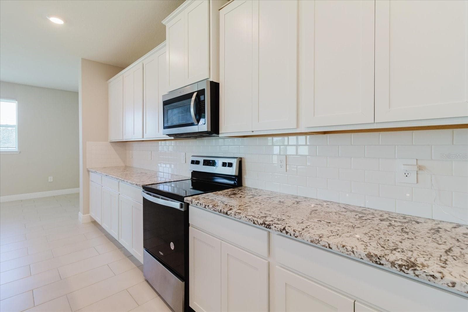 Single Family Residence at 16725 BARNWOOD PL, BRADENTON, photo 16 of 74
