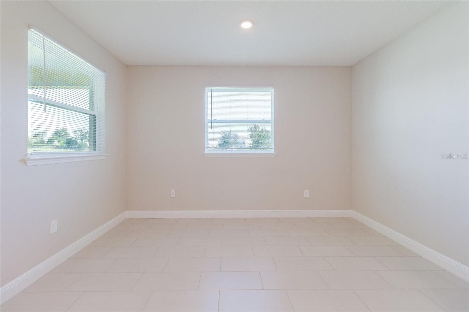Single Family Residence at 16725 BARNWOOD PL, BRADENTON, photo 19 of 74