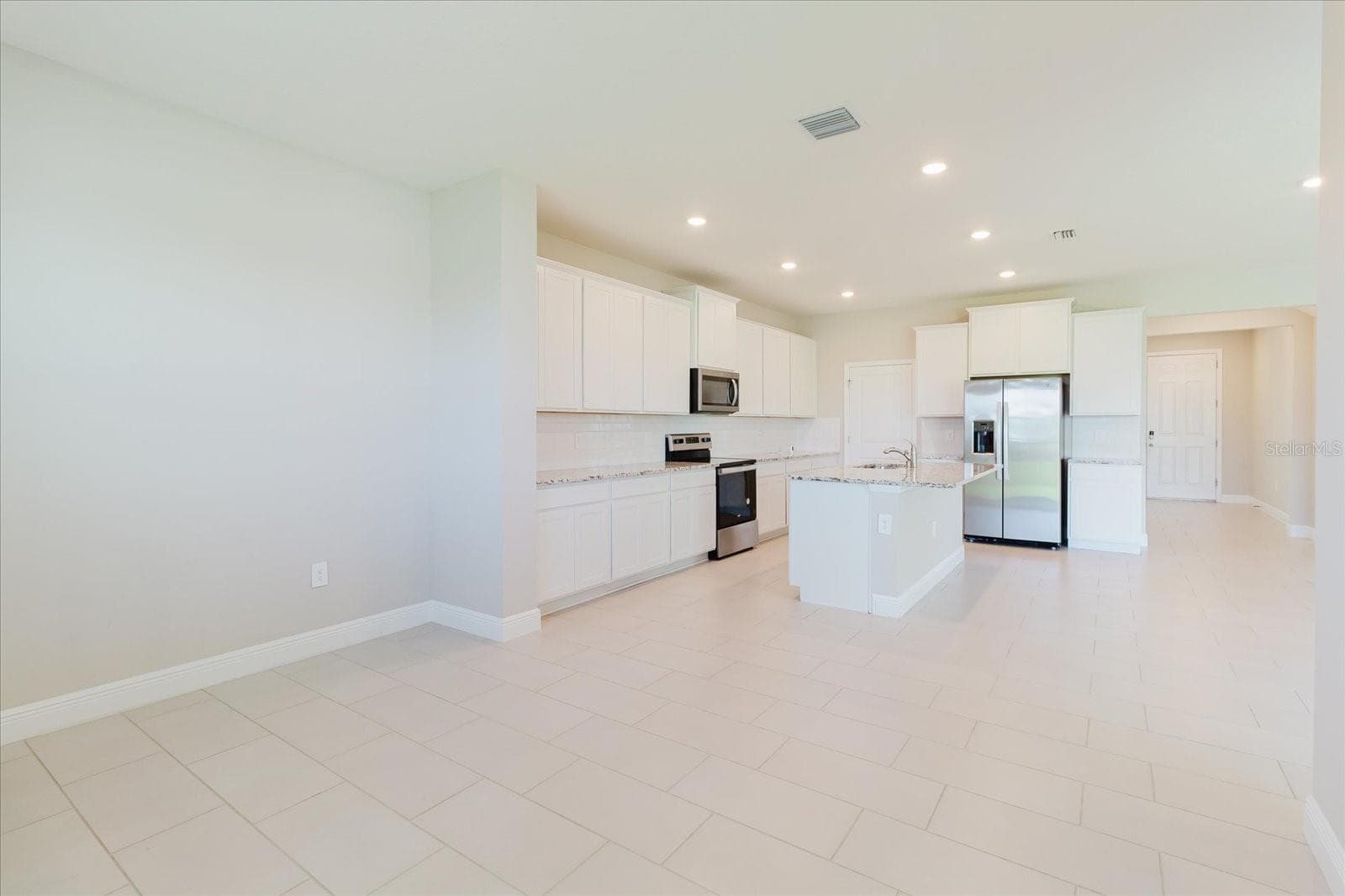 Single Family Residence at 16725 BARNWOOD PL, BRADENTON, photo 20 of 74
