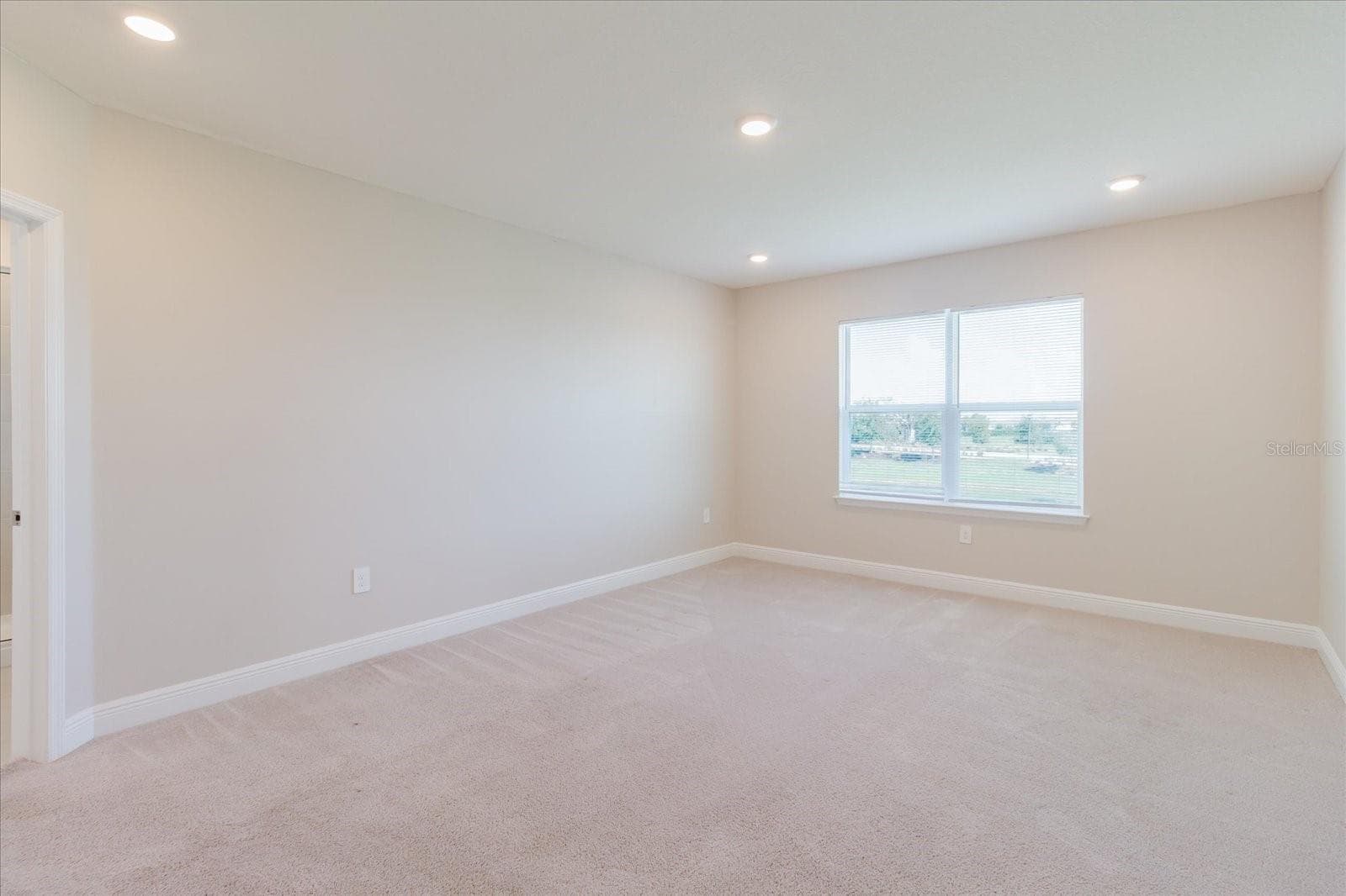 Single Family Residence at 16725 BARNWOOD PL, BRADENTON, photo 37 of 74