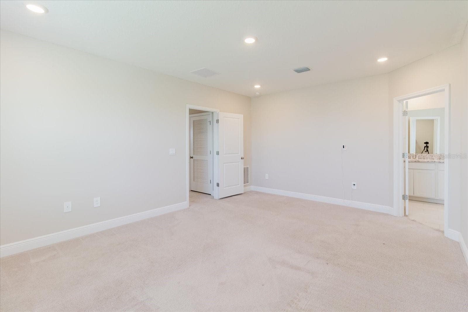Single Family Residence at 16725 BARNWOOD PL, BRADENTON, photo 39 of 74