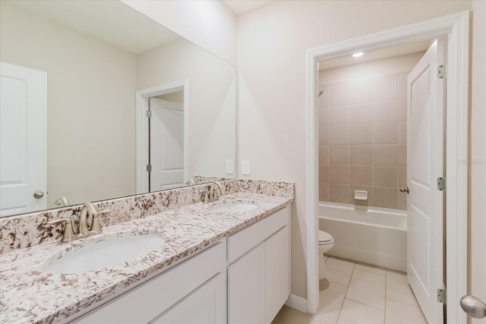 Single Family Residence at 16725 BARNWOOD PL, BRADENTON, photo 51 of 74