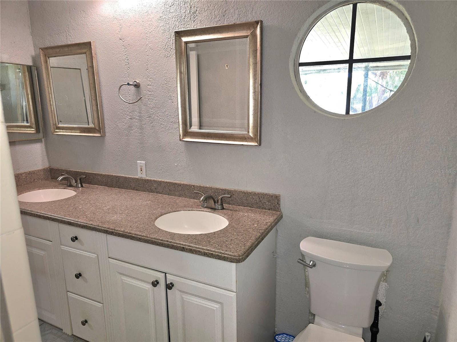 Primary Bathroom view 2 - 8433 COMMANDER CV, WINTER PARK