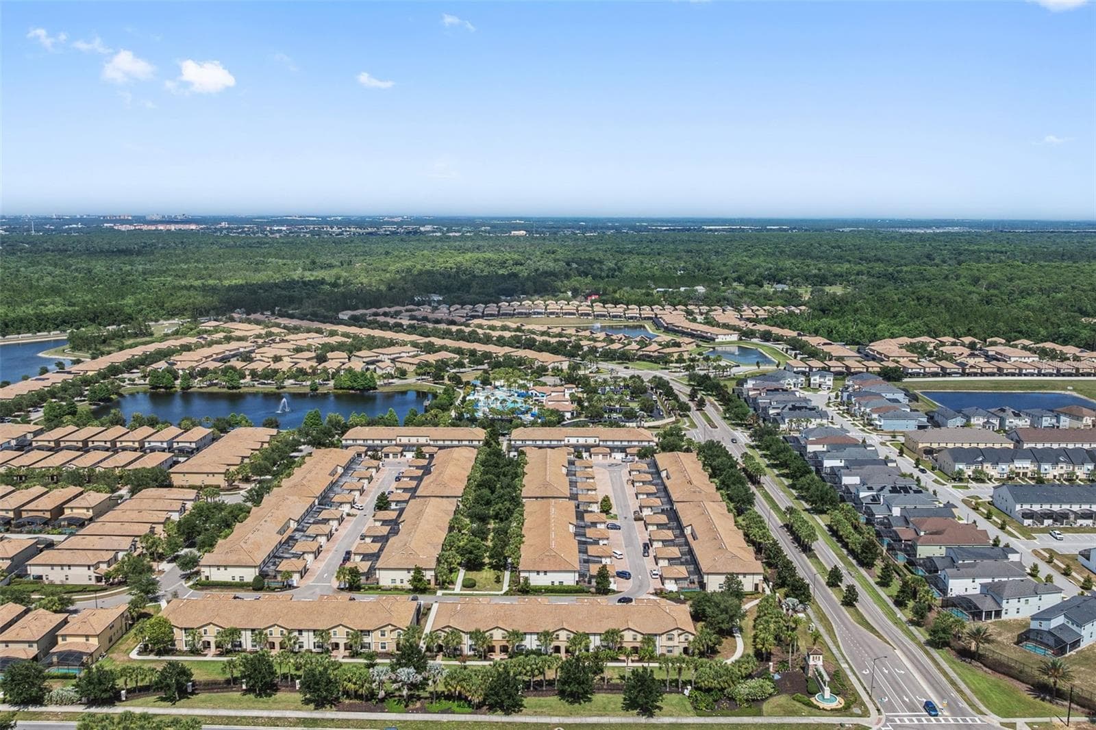Townhouse at 1974 MAJORCA DR, KISSIMMEE, photo 46 of 47