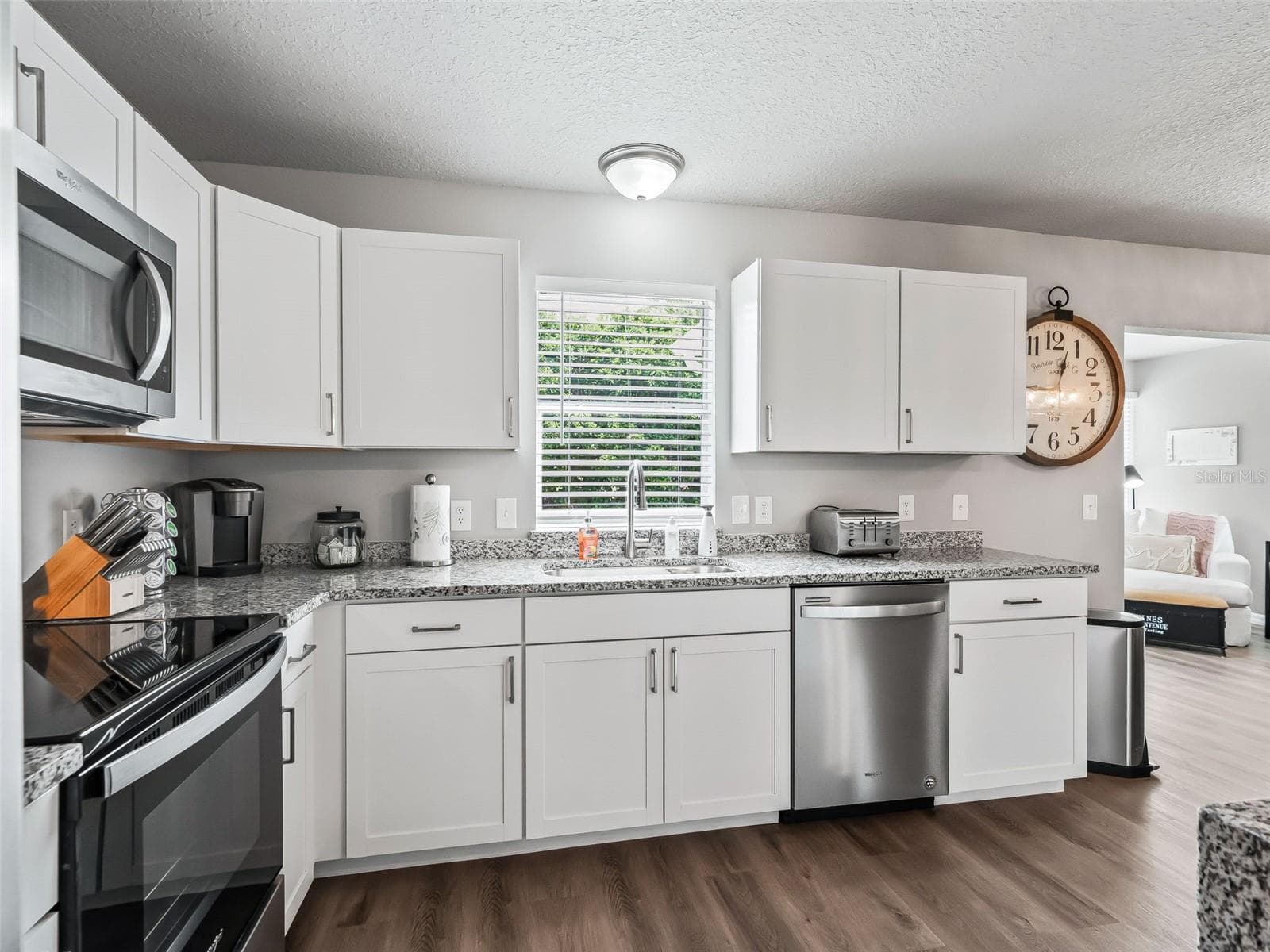 Single Family Residence at 321 SAN MARINO DR, THE VILLAGES, photo 16 of 43