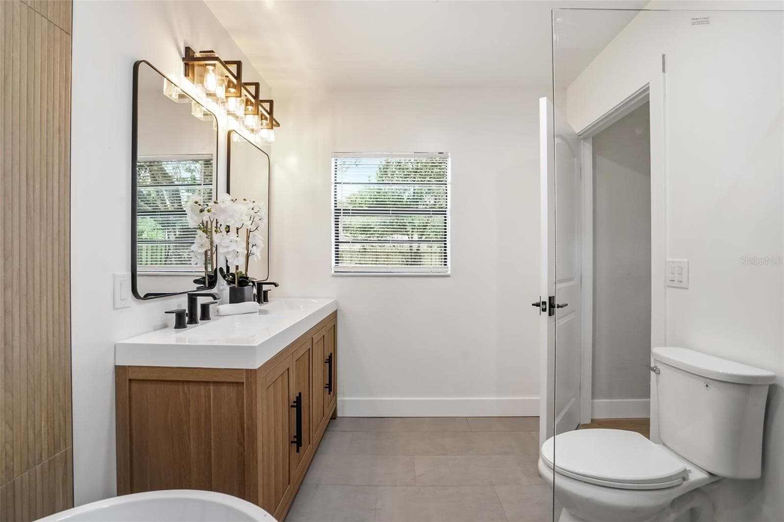 Single Family Residence at 1348 RADCLYFFE RD, ORLANDO, photo 16 of 28