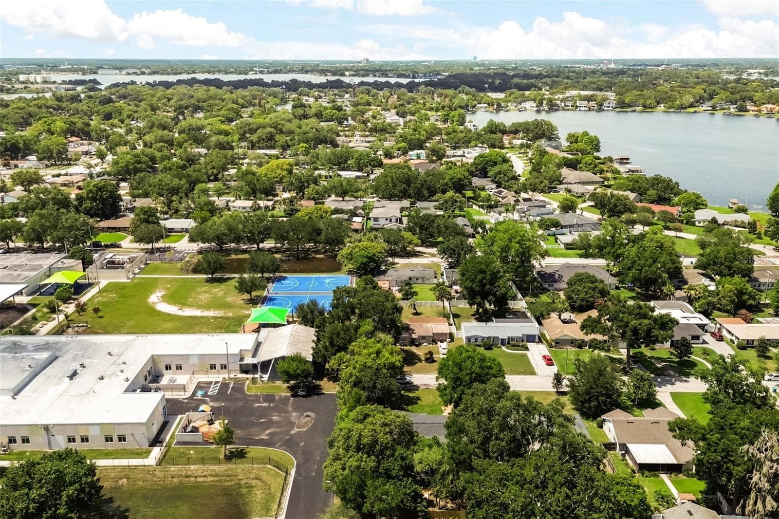 Single Family Residence at 1348 RADCLYFFE RD, ORLANDO, photo 24 of 28