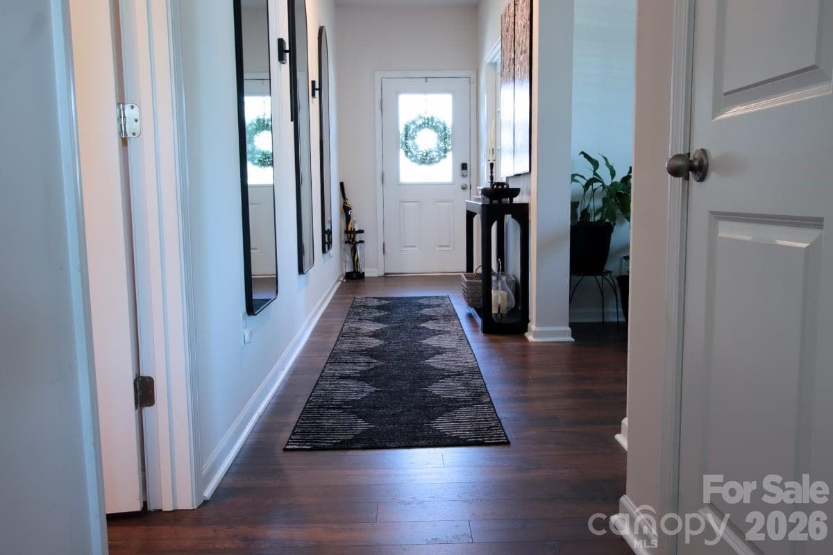 Single Family Residence at 2005 Mariah Glen Court, Charlotte, photo 5 of 36