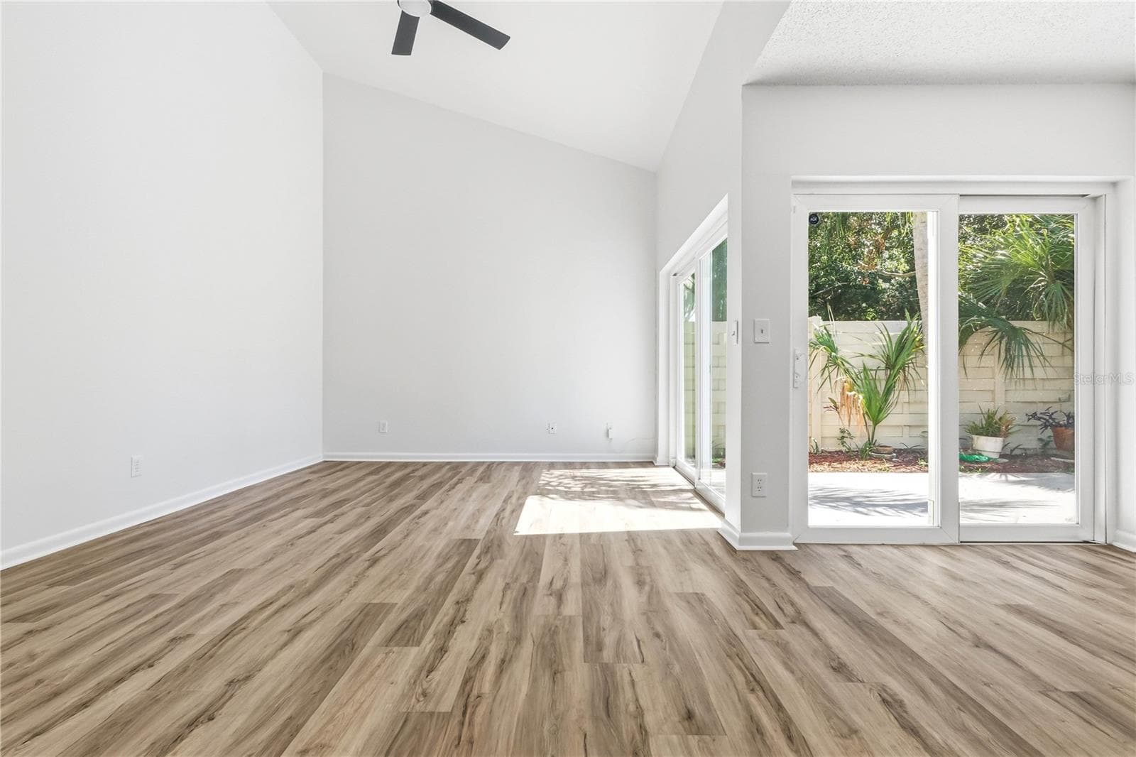 Villa at 2628 CEDAR VIEW CT, CLEARWATER, photo 8 of 24