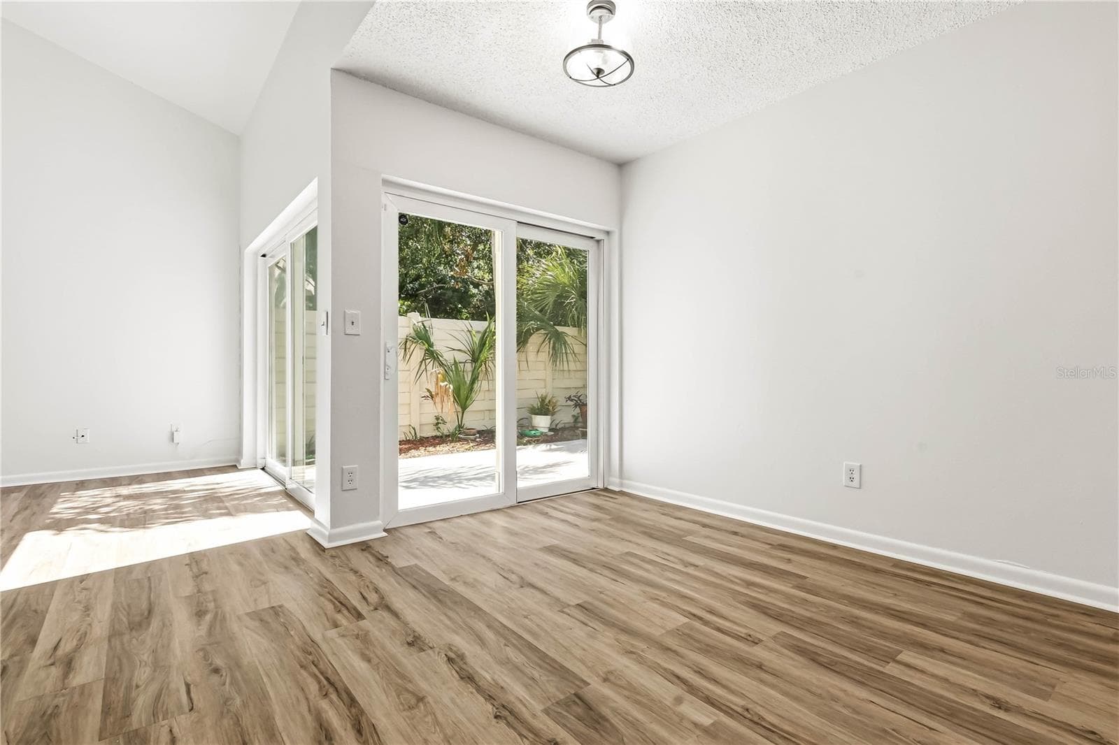 Villa at 2628 CEDAR VIEW CT, CLEARWATER, photo 12 of 24