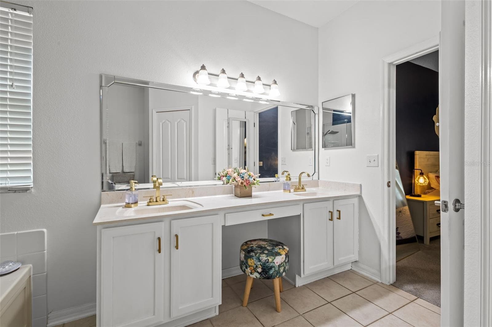 Single Family Residence at 22633 MARSH WREN DR, LAND O LAKES, photo 23 of 43