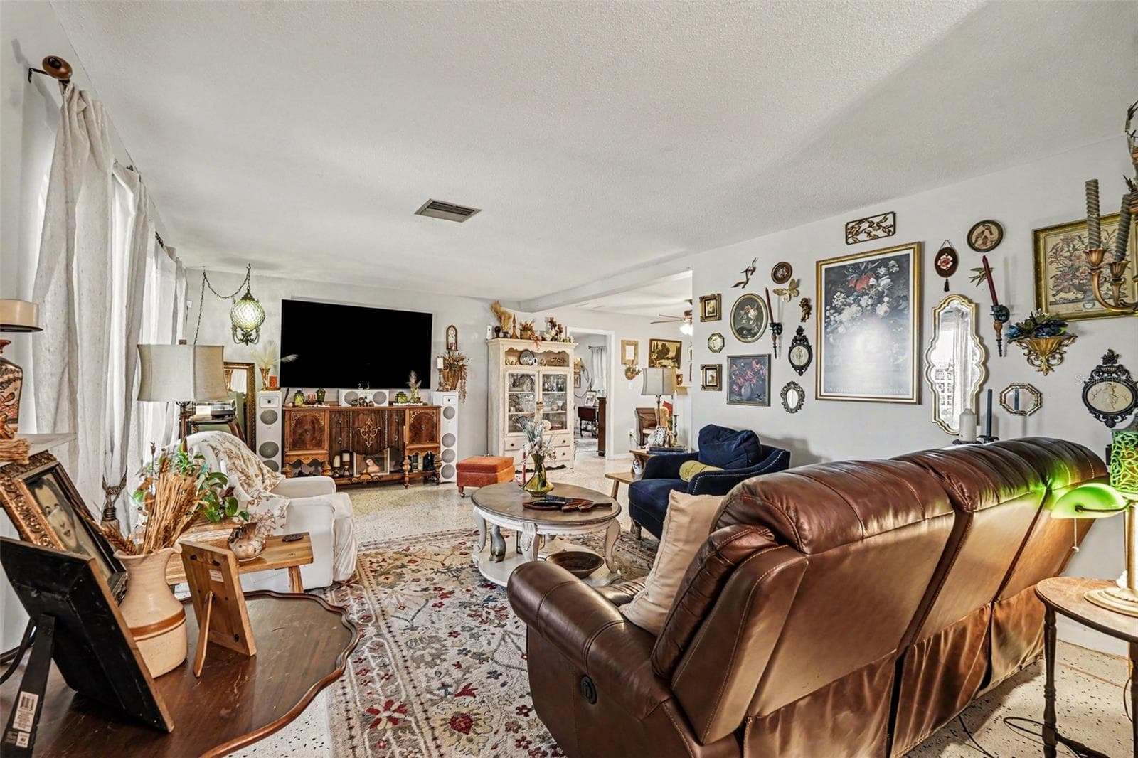 formal living room - 3100 SAUNDERS PL, TITUSVILLE