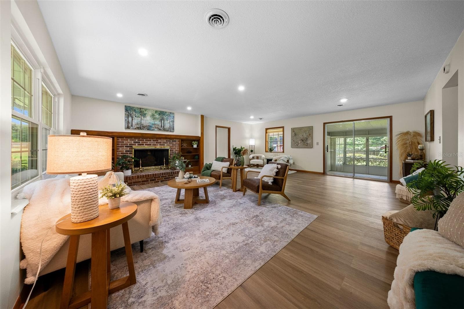 Family Room - 130 SW 69TH ST, OCALA