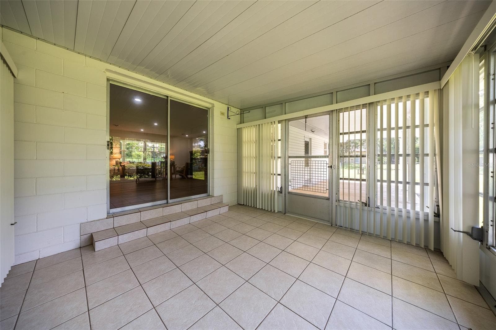 Florida Room - 130 SW 69TH ST, OCALA