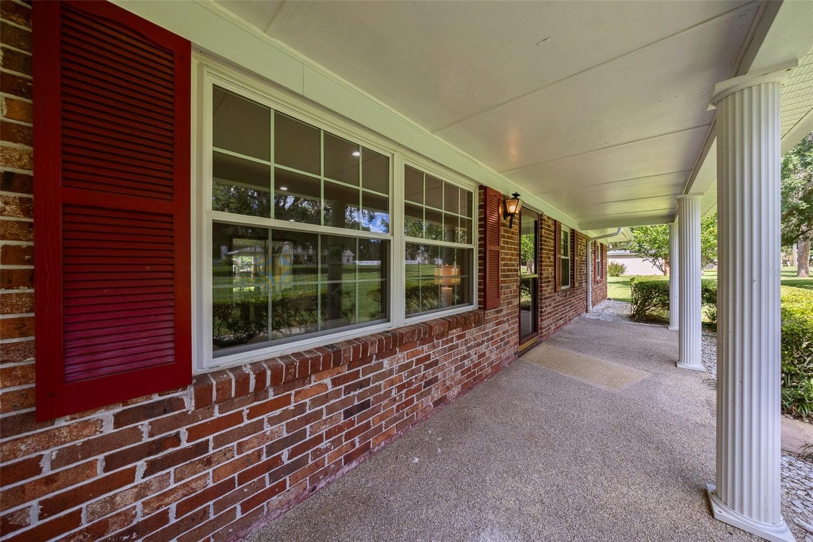 Front Deck - 130 SW 69TH ST, OCALA