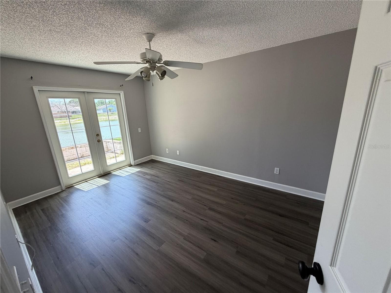 Single Family Residence at 2413 RADNOR AVE, ORLANDO, photo 23 of 48