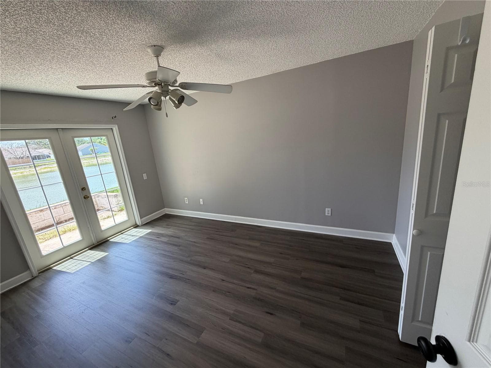 Single Family Residence at 2413 RADNOR AVE, ORLANDO, photo 25 of 48