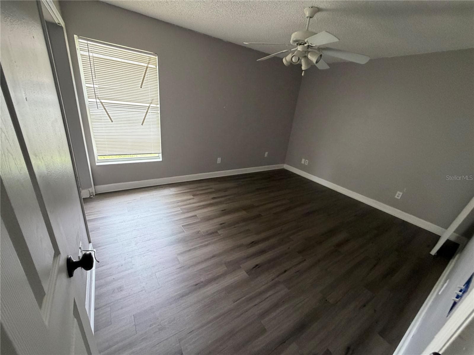 Single Family Residence at 2413 RADNOR AVE, ORLANDO, photo 28 of 48