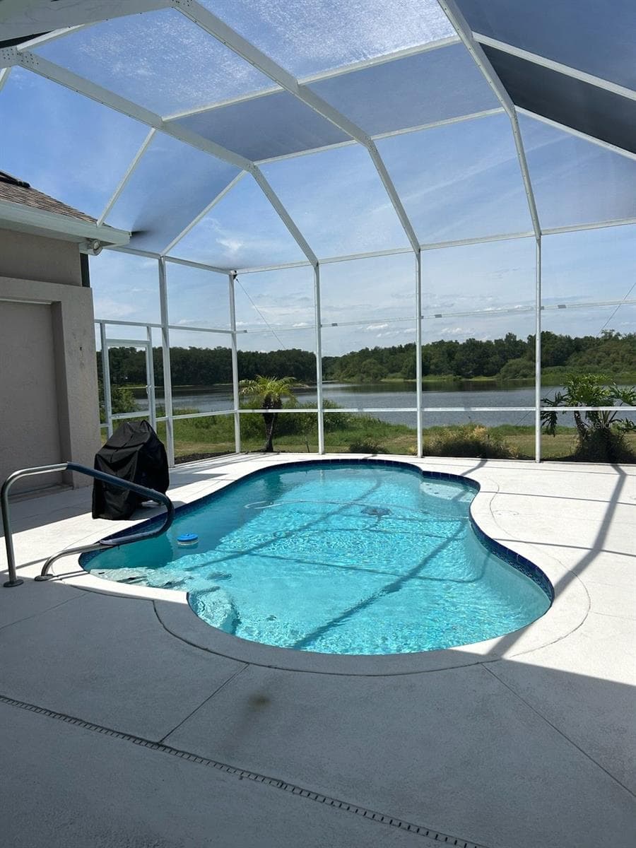 Single Family Residence at 210 ROSANA DR, BRANDON, photo 2 of 11