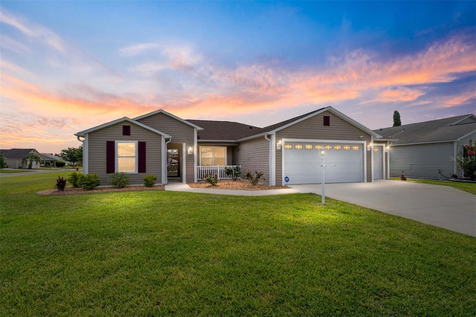 Single Family Residence at 2446 HOPESPRING LOOP, THE VILLAGES, photo 2 of 53