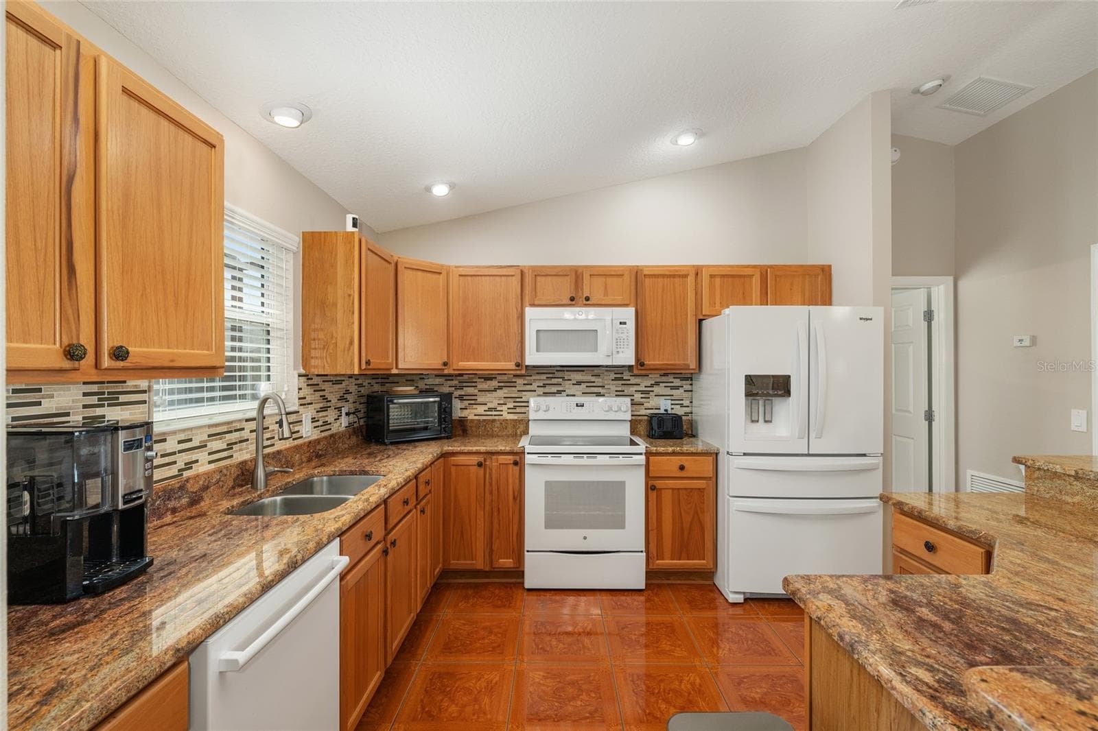 Single Family Residence at 2446 HOPESPRING LOOP, THE VILLAGES, photo 13 of 53