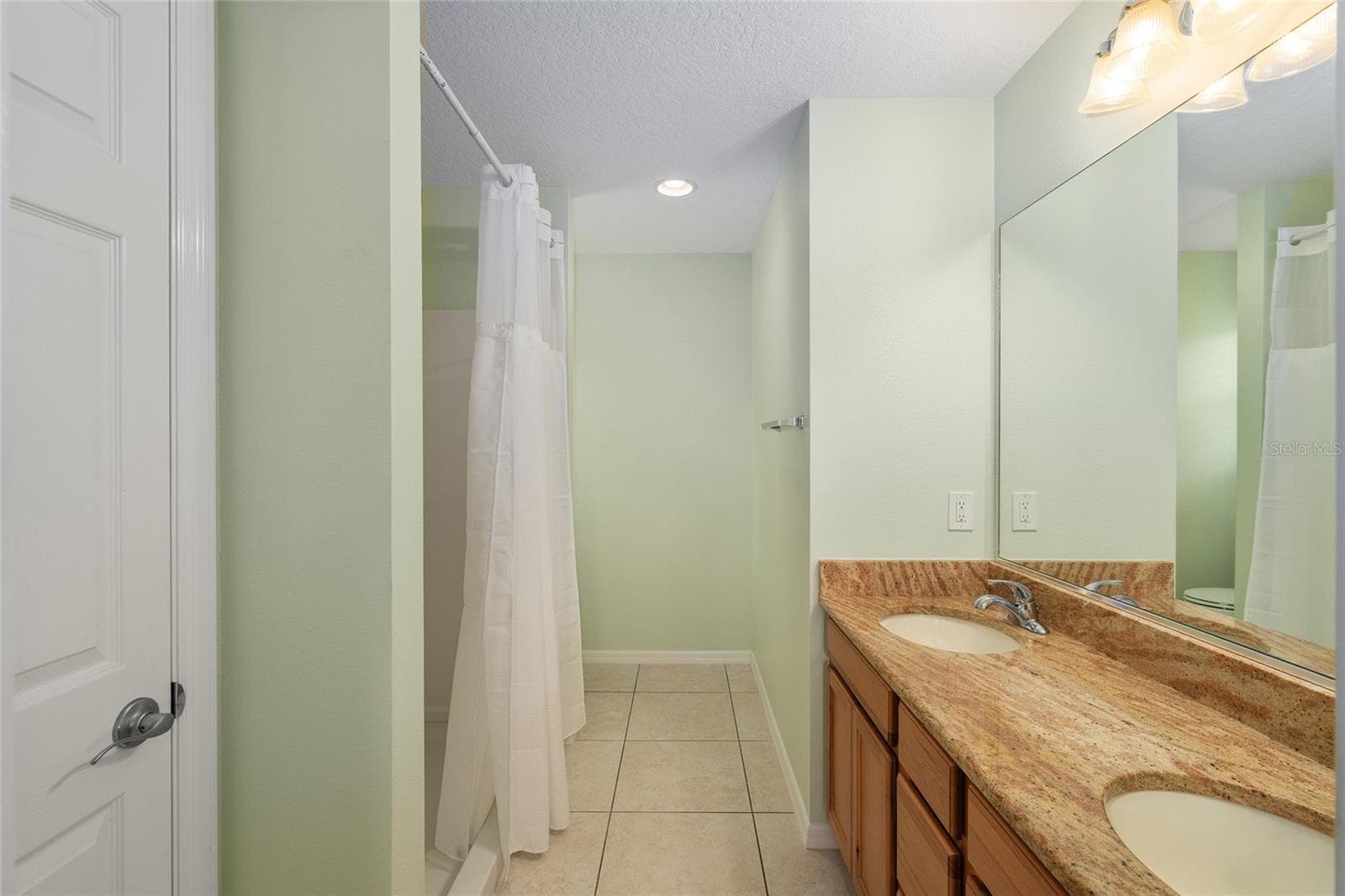 Single Family Residence at 2446 HOPESPRING LOOP, THE VILLAGES, photo 21 of 53