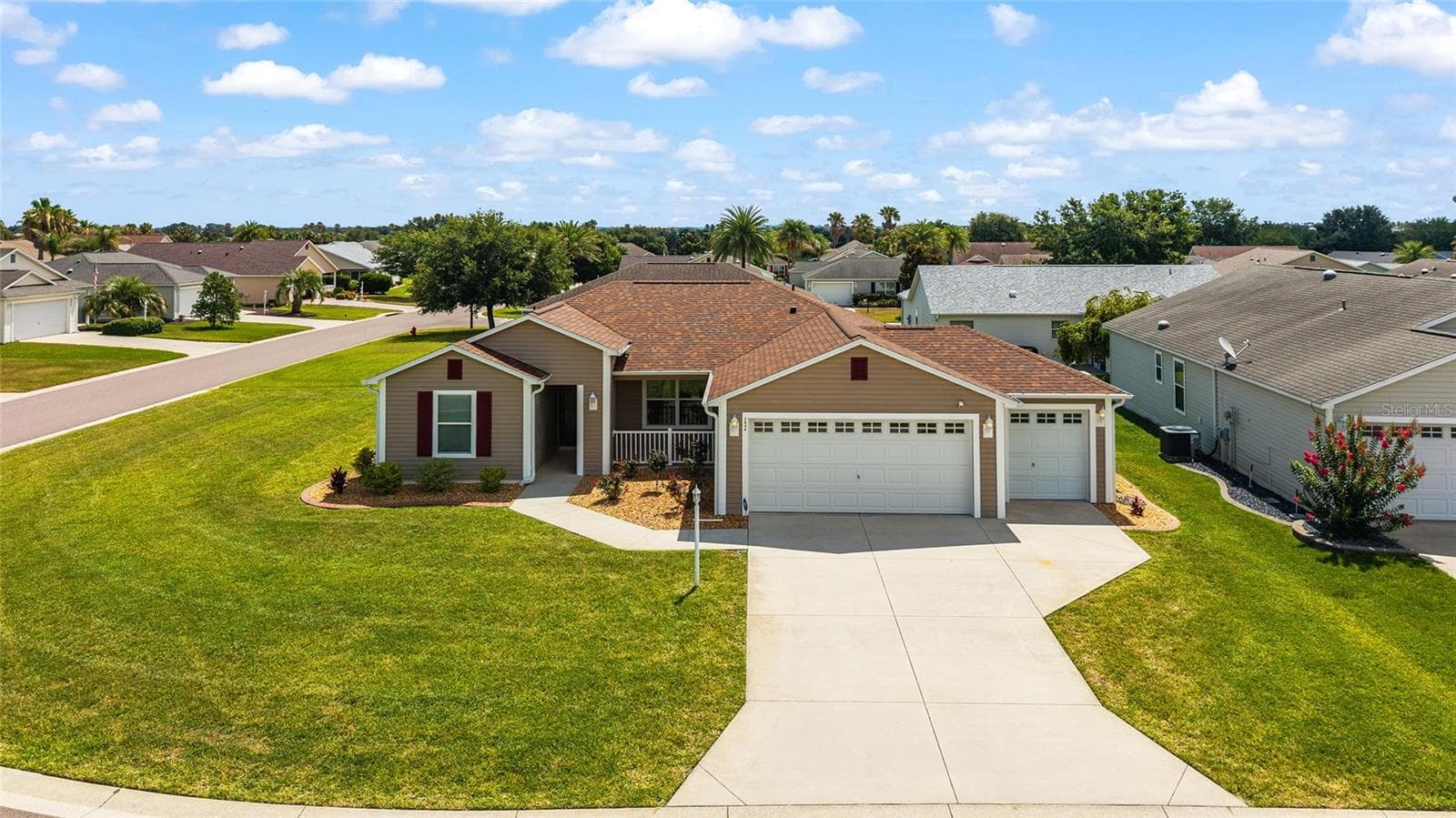 Single Family Residence at 2446 HOPESPRING LOOP, THE VILLAGES, photo 40 of 53