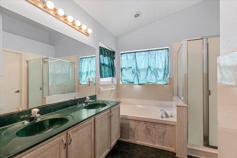 Single Family Residence at 7045 CORAL COVE DR, ORLANDO, photo 20 of 47