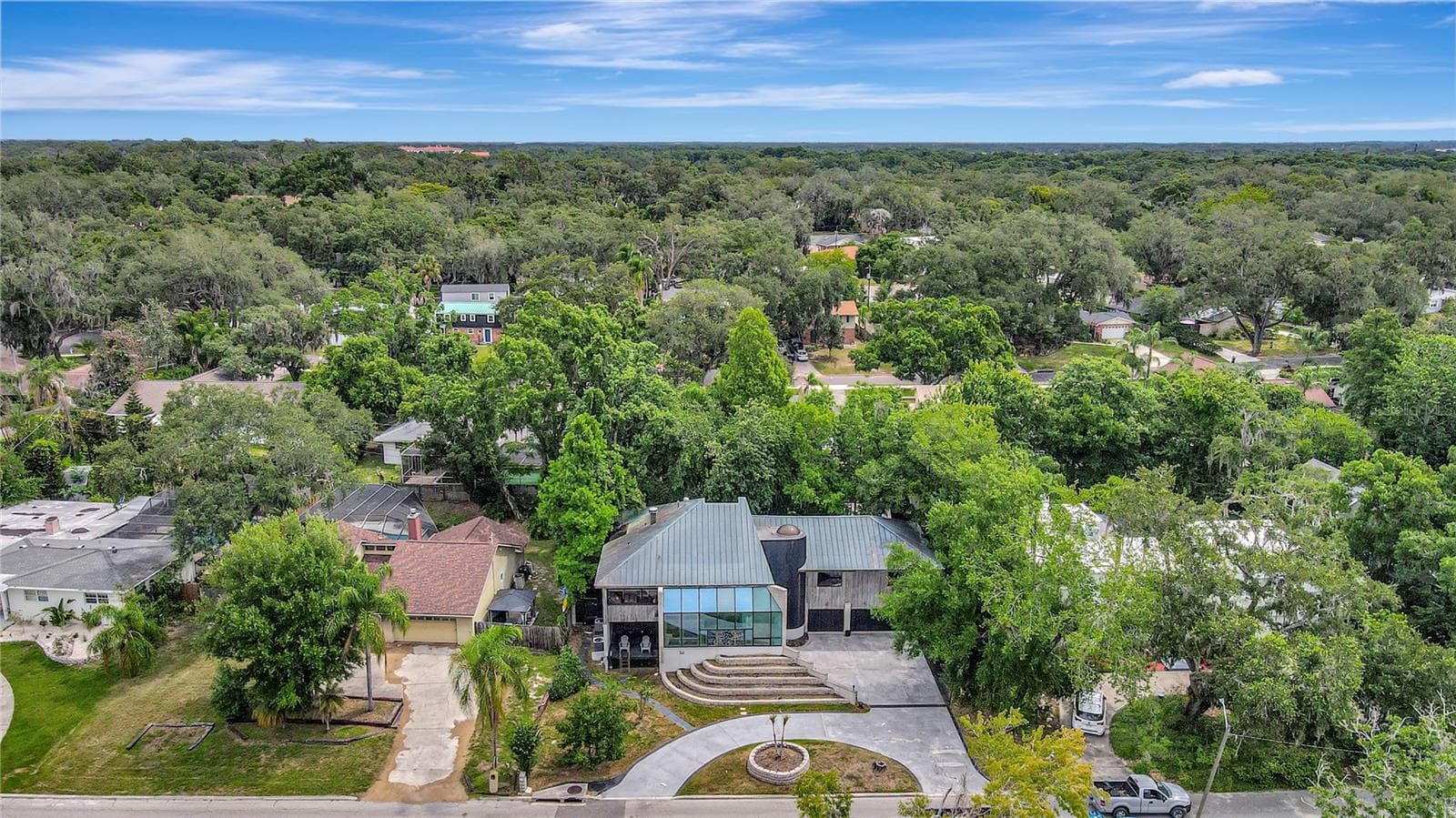 Single Family Residence at 312 S RIVERHILLS DR, TAMPA, photo 5 of 100