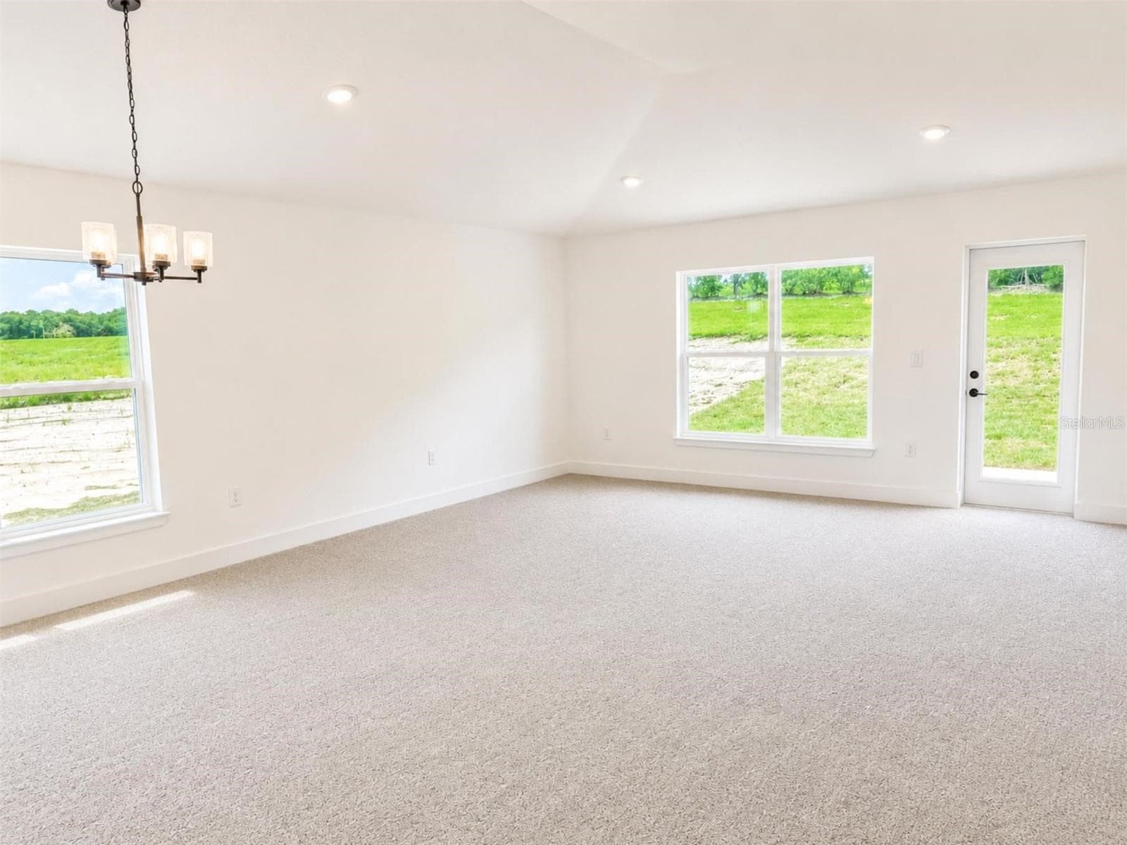 Virtually enhanced - 247 VERNY GROVE LN, LEESBURG