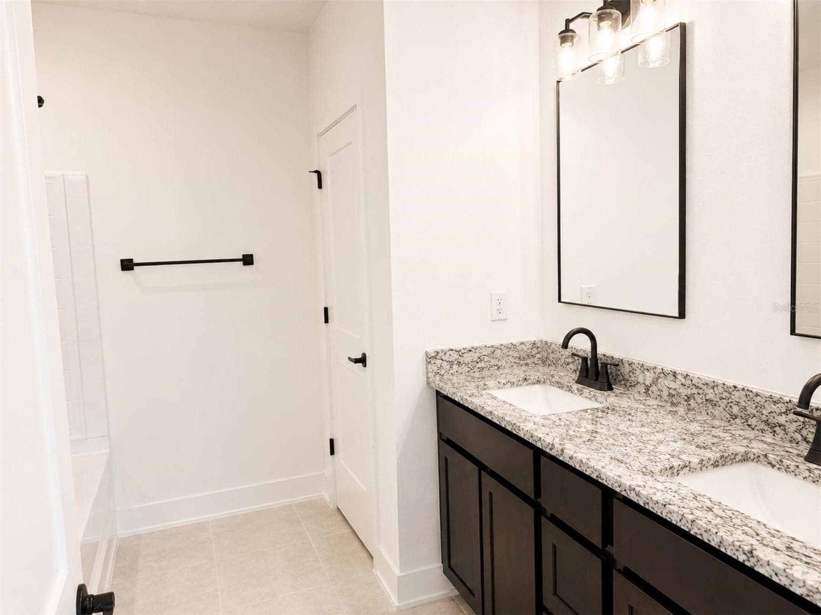 Virtually enhanced - 247 VERNY GROVE LN, LEESBURG