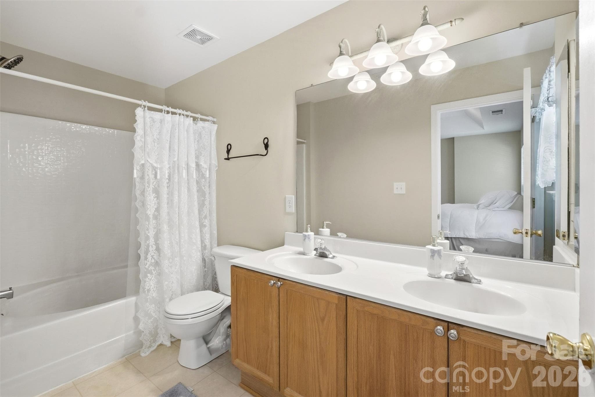 Townhouse at 6072 Sapwood Court, Matthews, photo 13 of 23