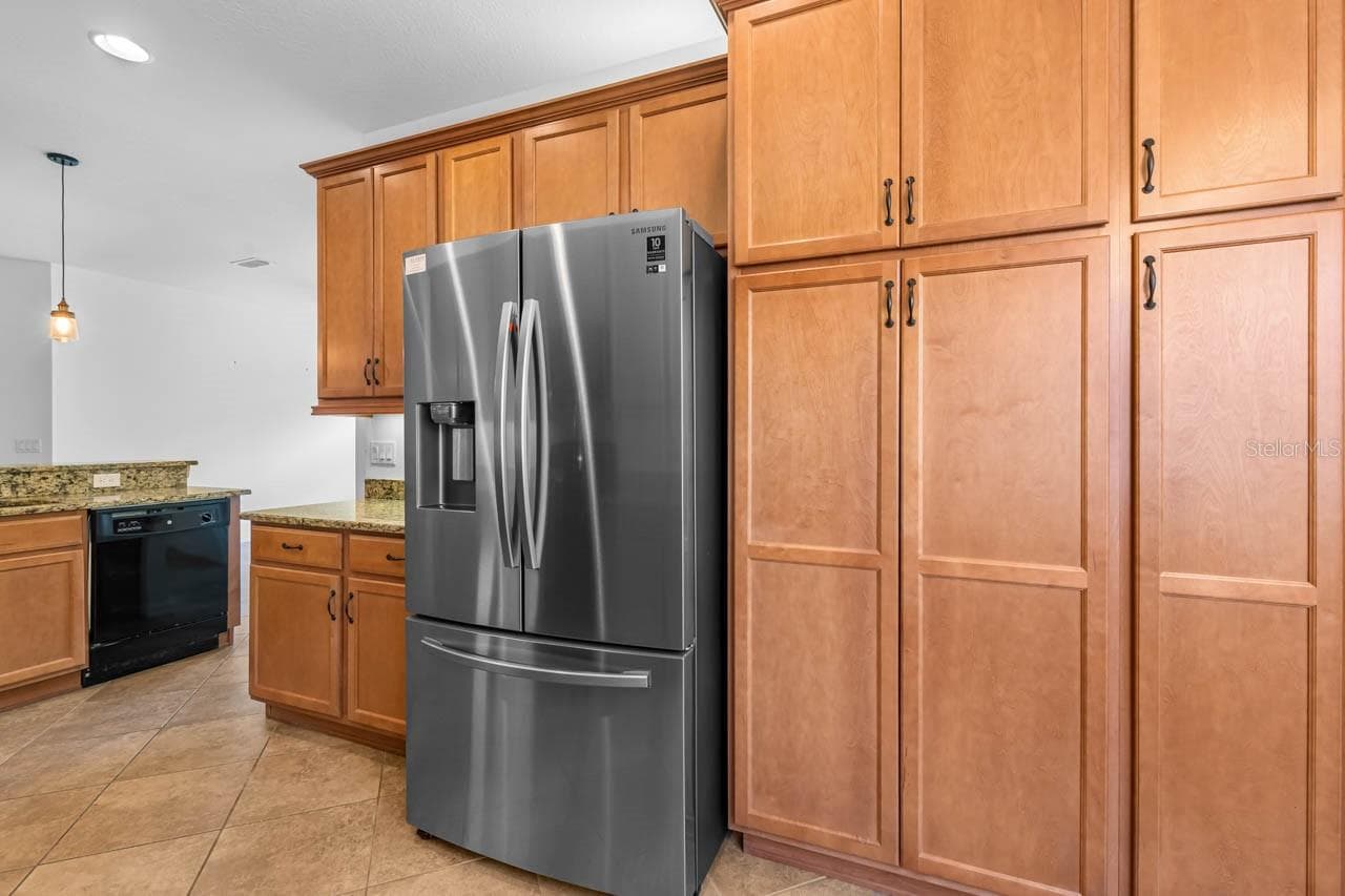 Kitchen - 15665 AURORA LAKE CIR, WIMAUMA