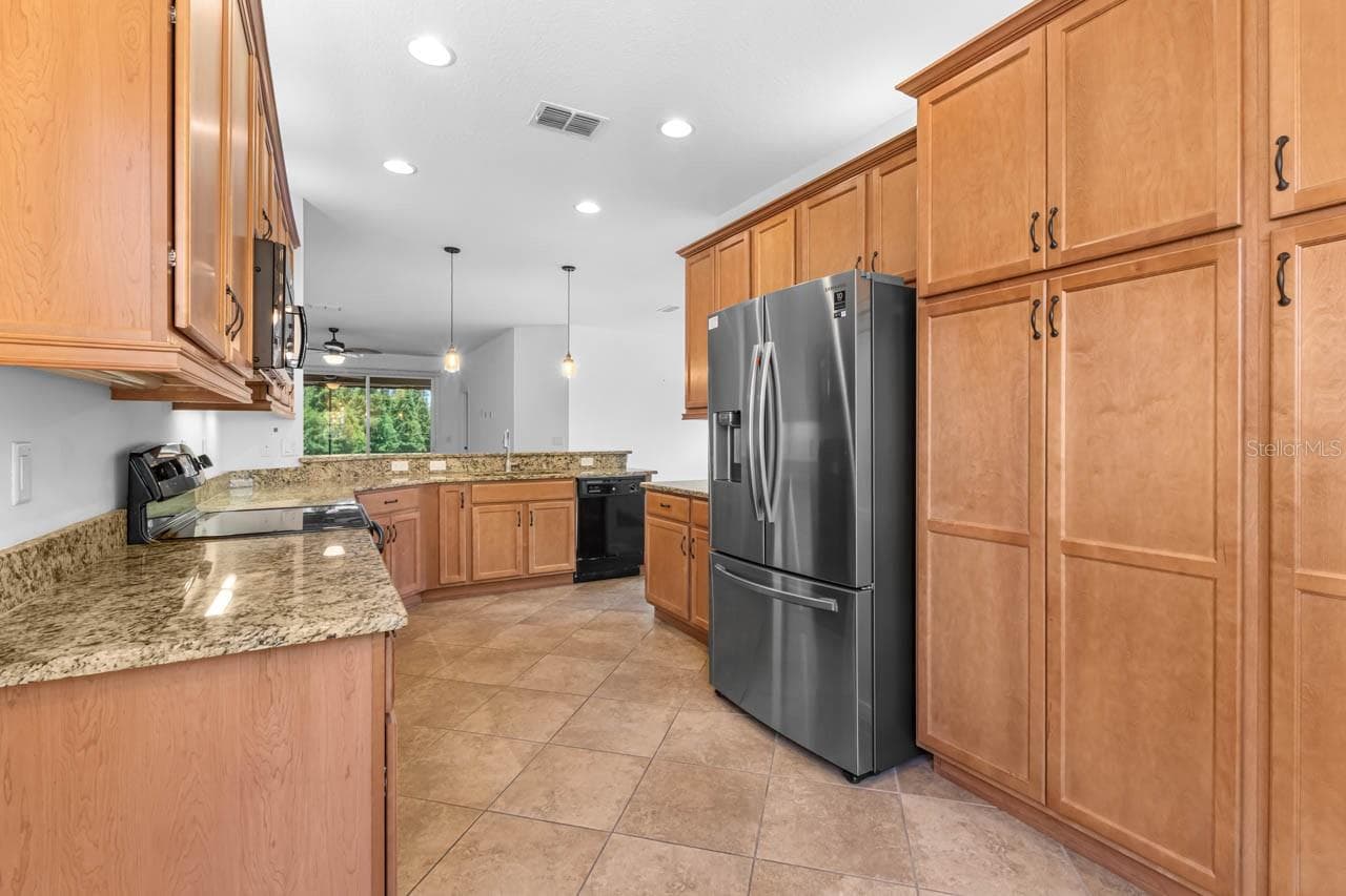 Kitchen - 15665 AURORA LAKE CIR, WIMAUMA