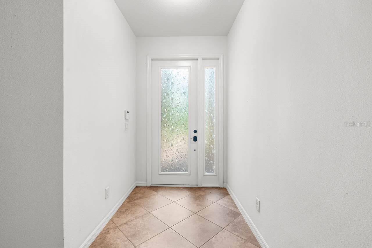 Front Door - 15665 AURORA LAKE CIR, WIMAUMA