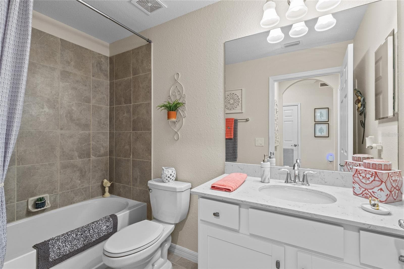 Condominium at 17626 GAWTHROP DR #202, BRADENTON, photo 25 of 50