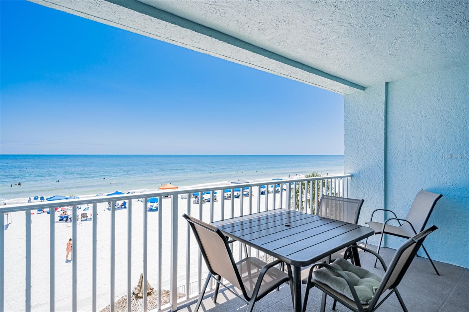 17200 GULF BLVD #202