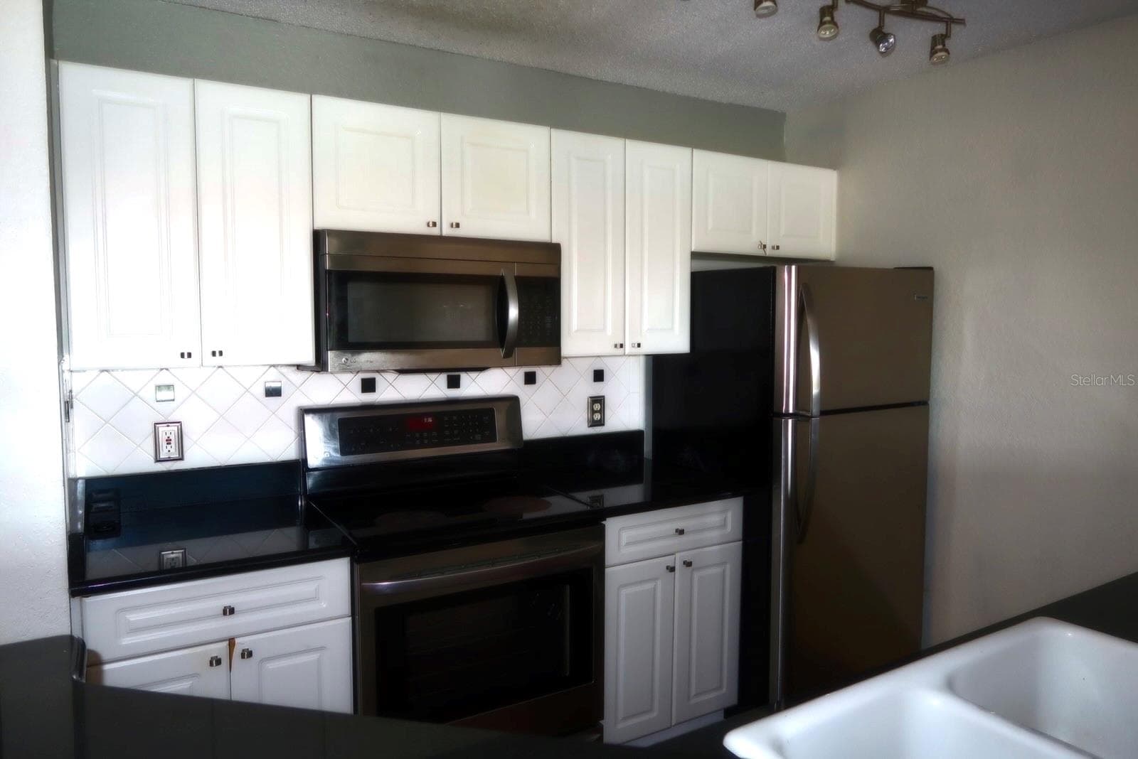Condominium at 18001 RICHMOND PLACE DR #533, TAMPA, photo 6 of 23