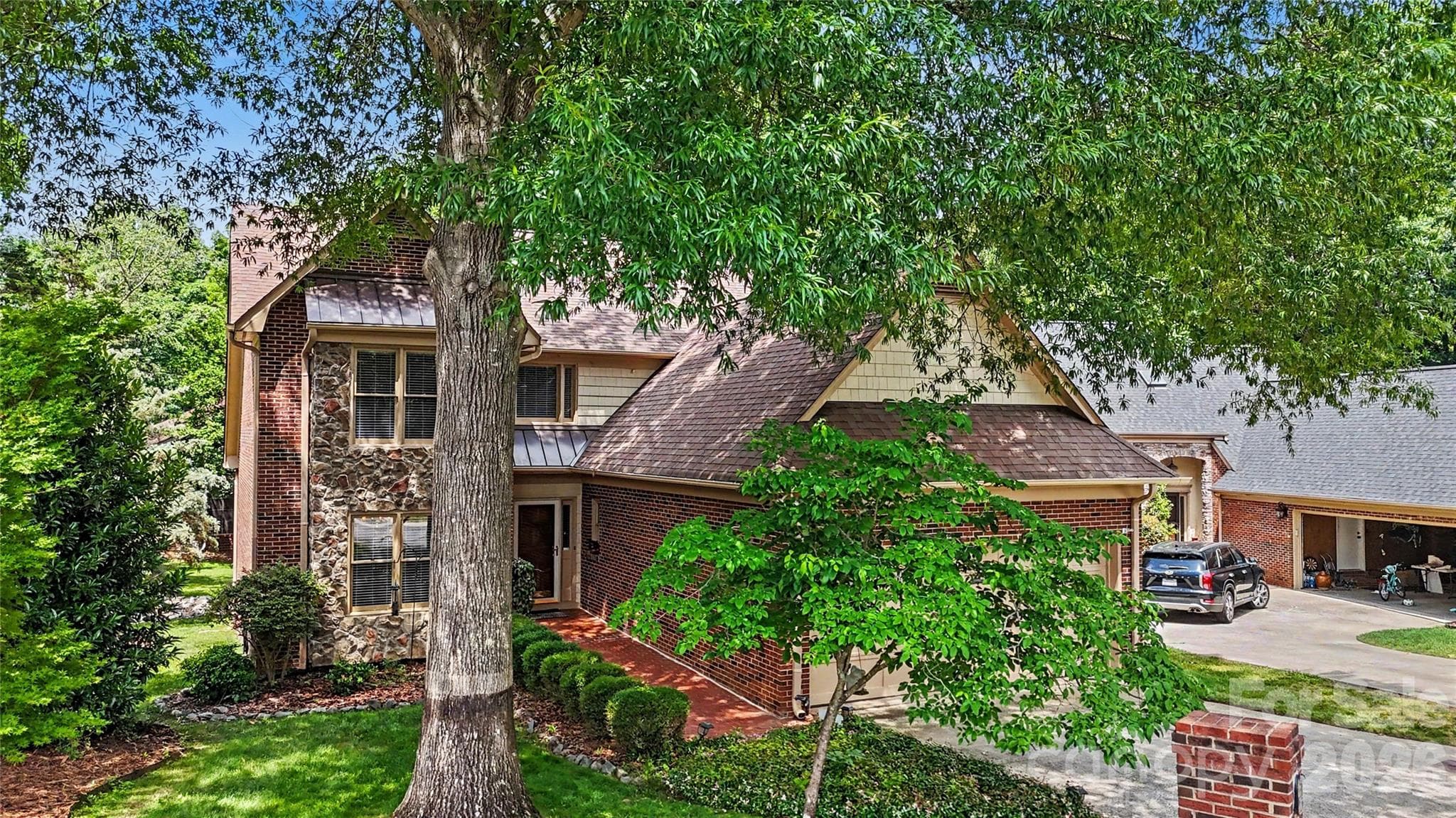 Single Family Residence at Charlotte, photo 4 of 42