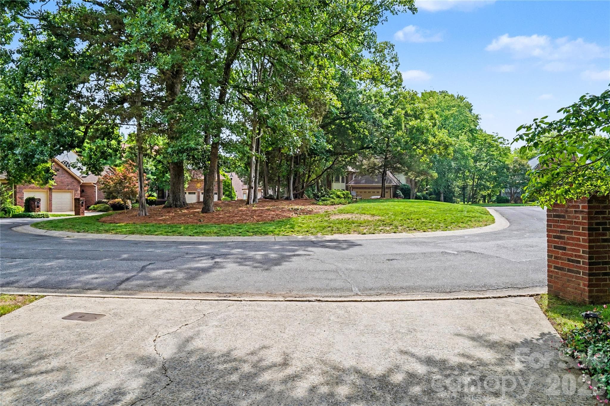 Single Family Residence at 5112 Tedorill Lane, Charlotte, photo 5 of 42