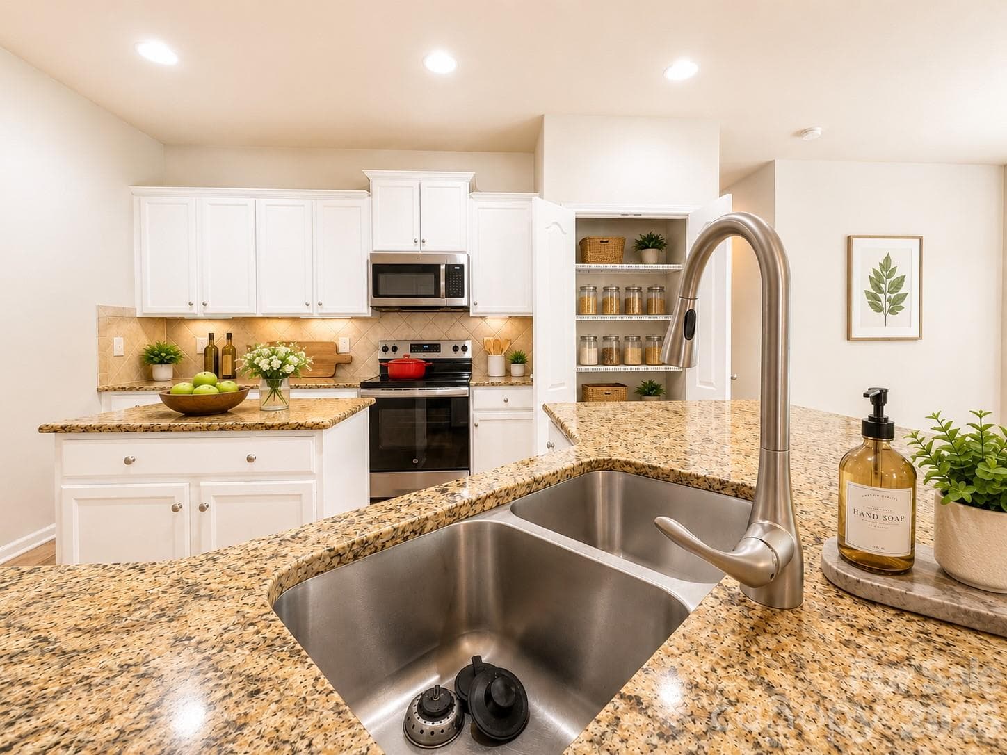 Kitchen Virtual staging - 4857 Annelise Drive, Harrisburg
