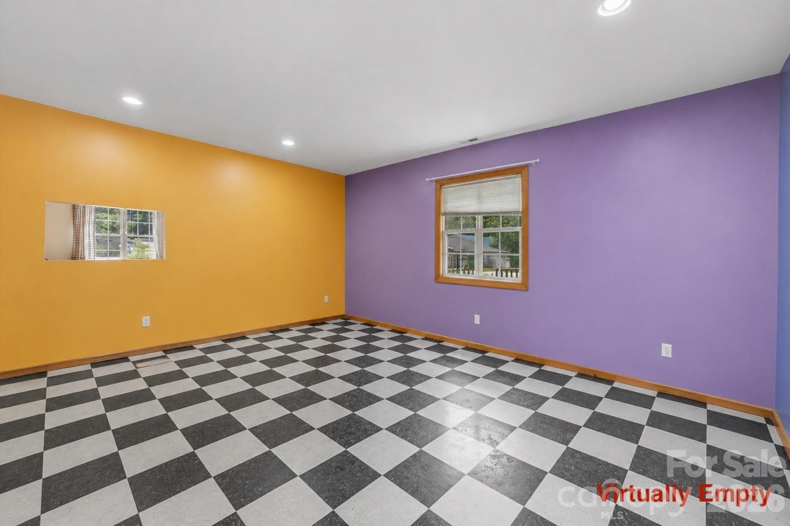 Virtually Empty Family Room - 2269 Lee Roy Lane, Lenoir