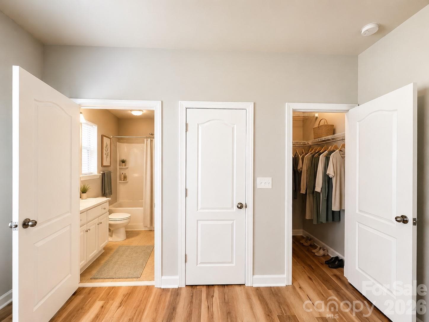 Guest room full bath and closet Virtual staging - 4857 Annelise Drive, Harrisburg