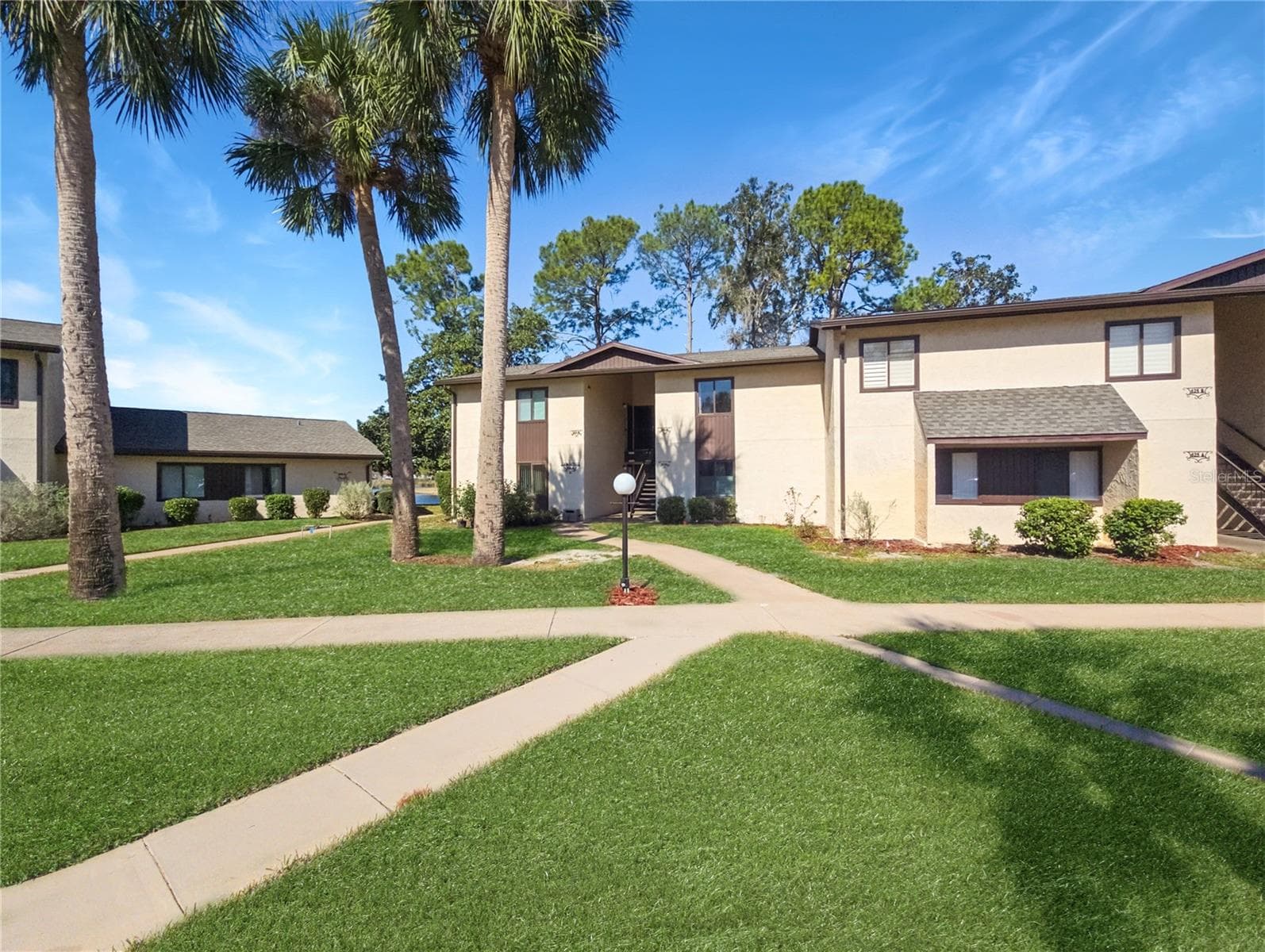 623 MIDWAY DR #B