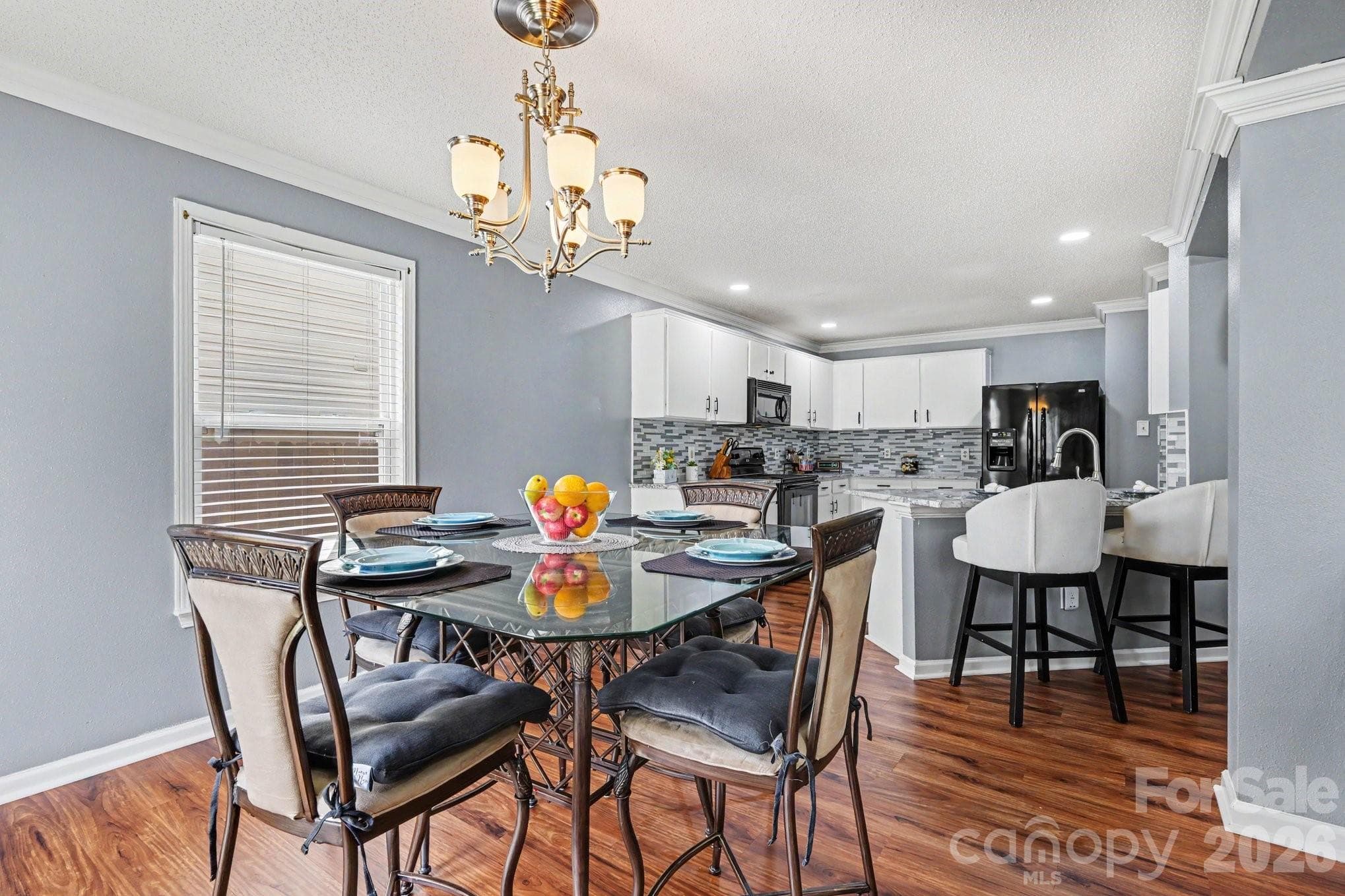 eating area - 5654 Hammermill Drive, Harrisburg