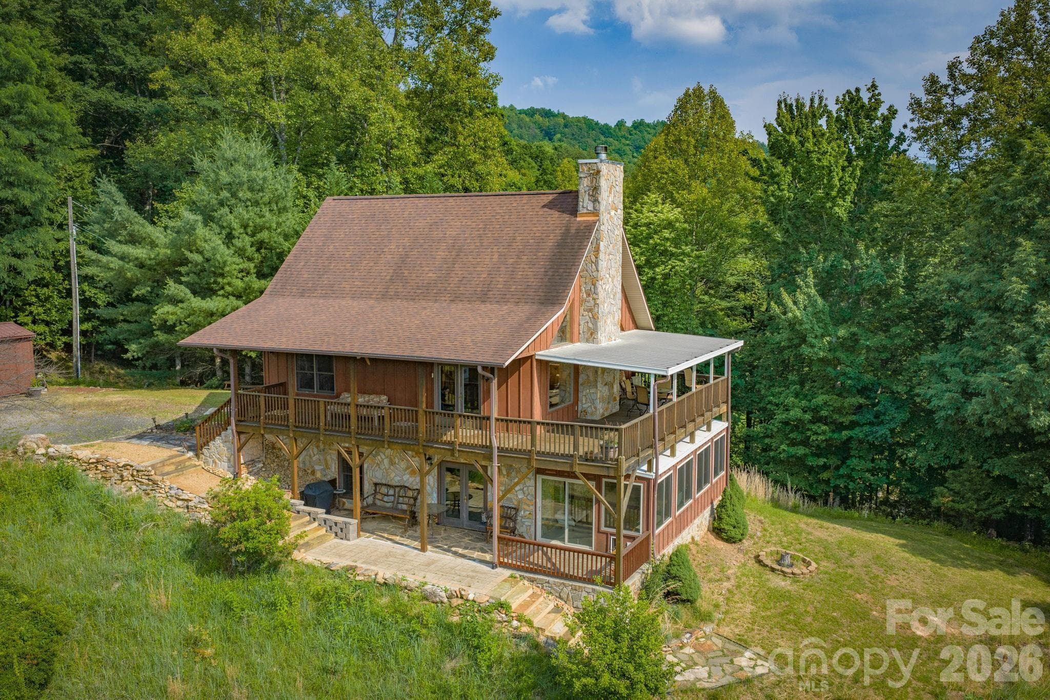 Single Family Residence at 605 Valley View Drive, Purlear, photo 20 of 48